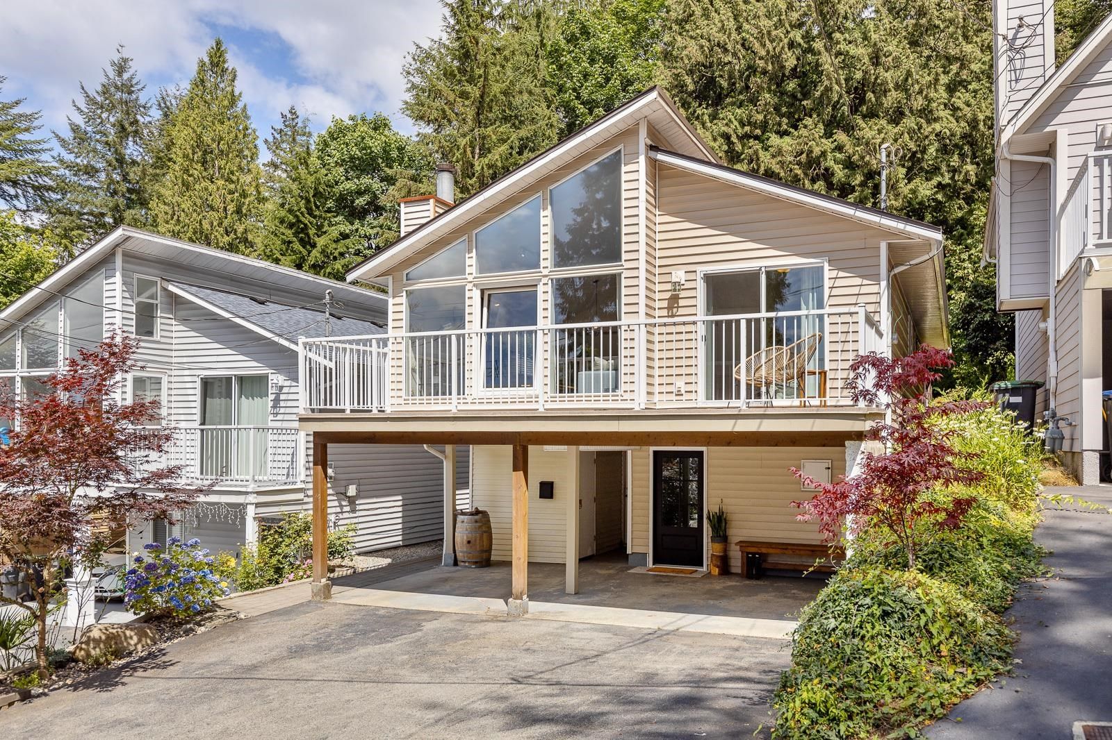 I have sold a property at 464 BEATRICE STREET LANE in Port Moody
